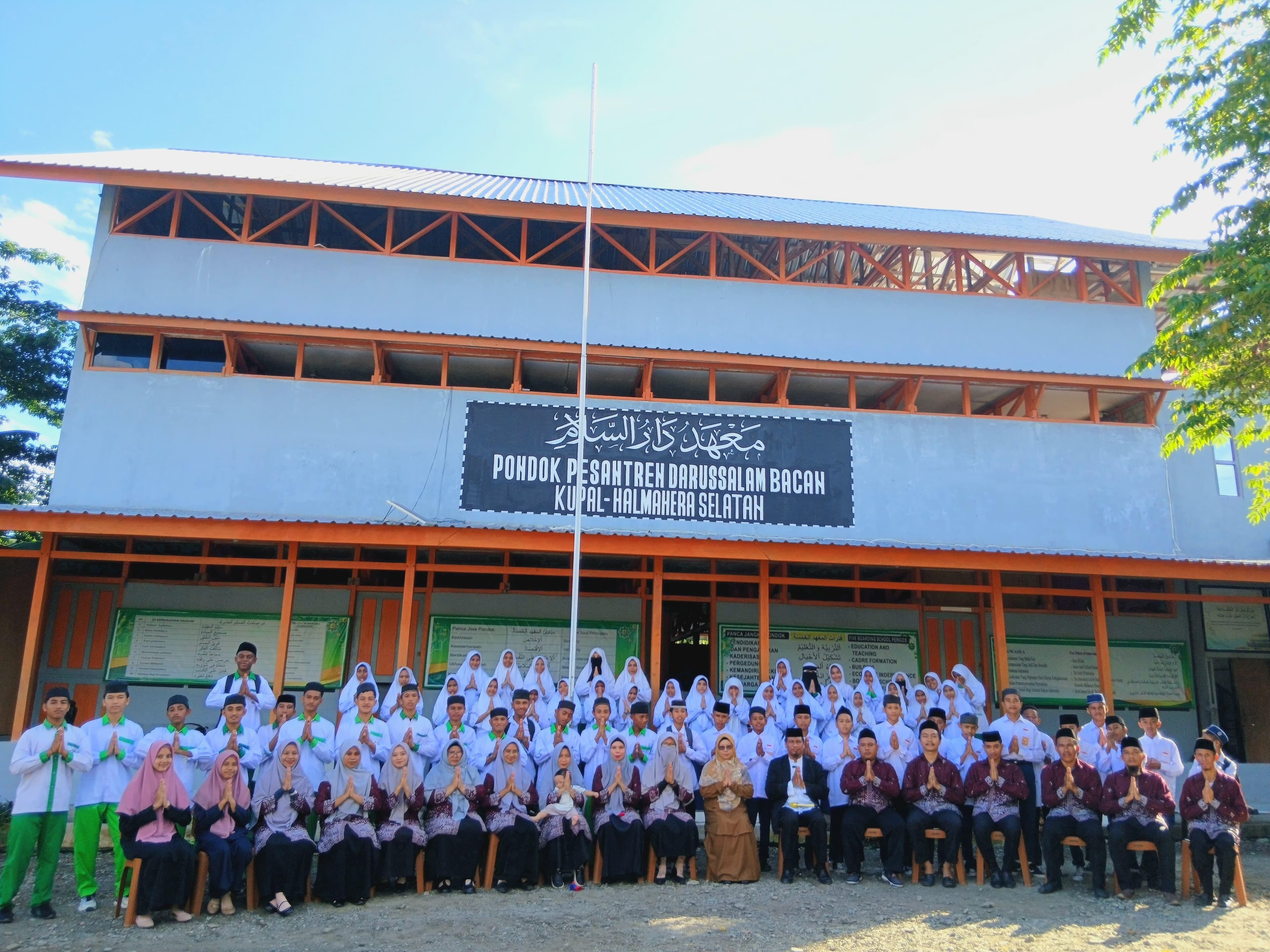 Kegiatan Pondok Pesantren Darussalam Bacan - Foto 10